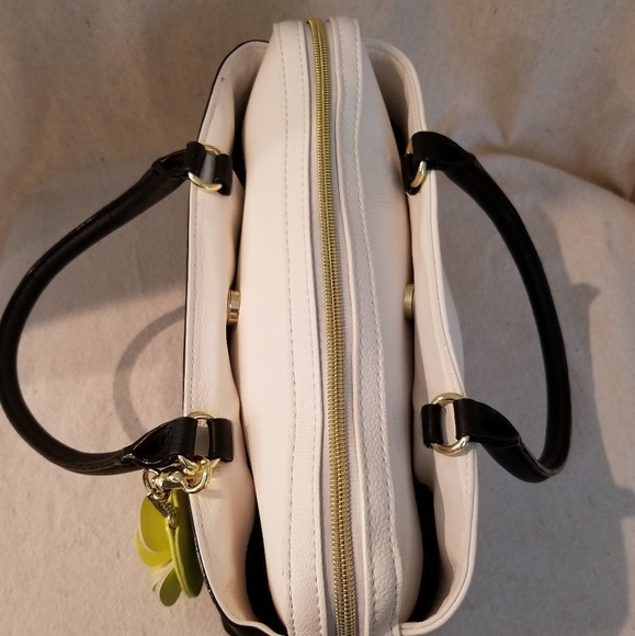 Betsy Johnson Clutch Handbag Purse Black White - Picture 2 of 8